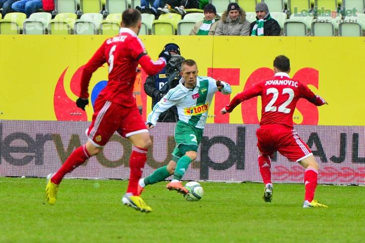 201304010018_20130403_1780497292