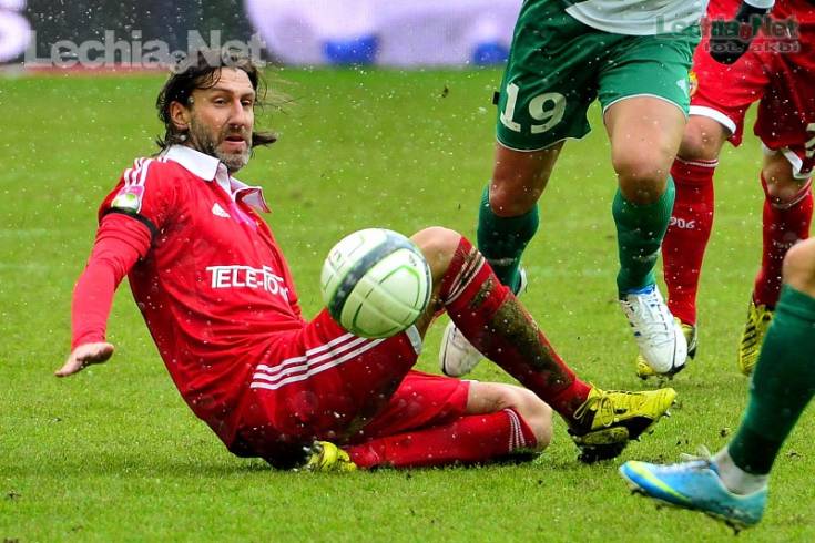 201304010024_20130403_1390993386