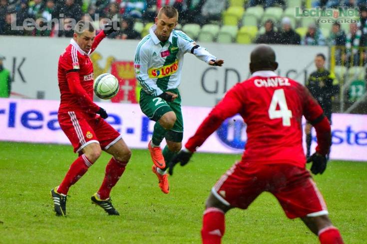 201304010028_20130403_1168608181