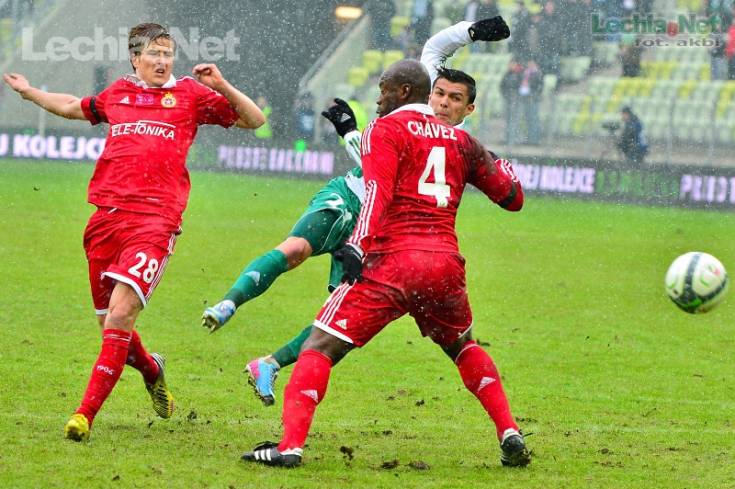 201304010033_20130403_1872898981