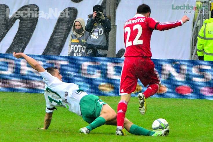 201304010038_20130403_1462031798