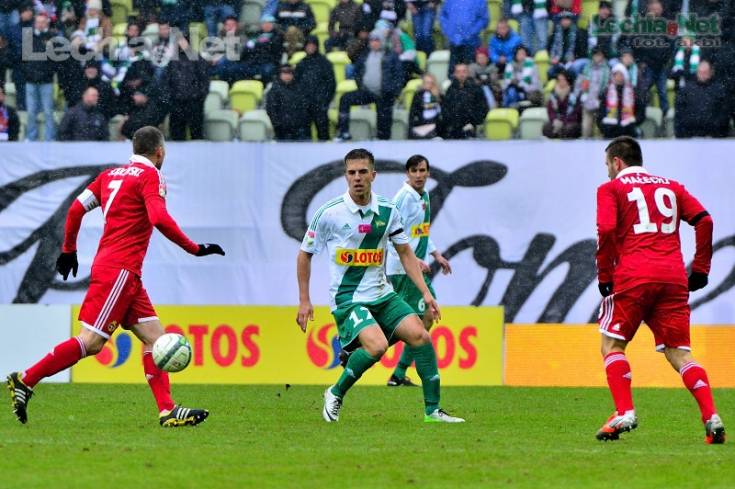 201304010041_20130403_1557796932