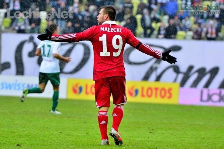 201304010044_20130403_1387109884