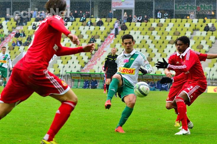 201304010054_20130403_1721060844