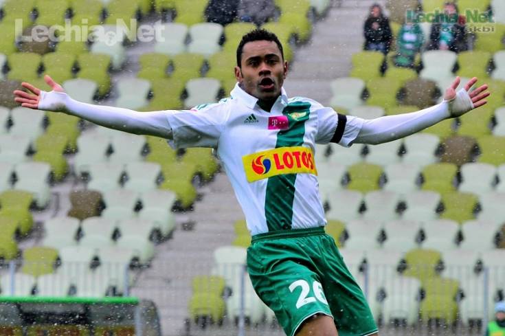 201304010063_20130403_1669586772