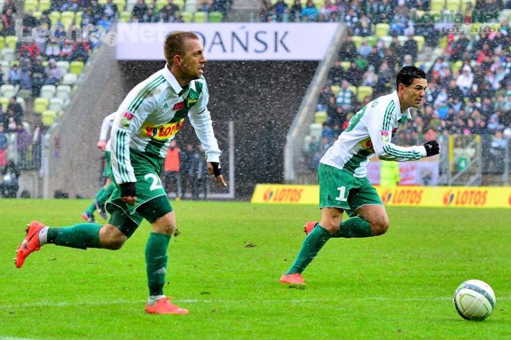 201304010067_20130403_1576371966