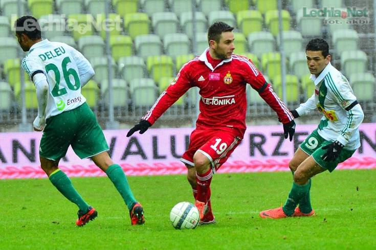 201304010070_20130403_1910716759