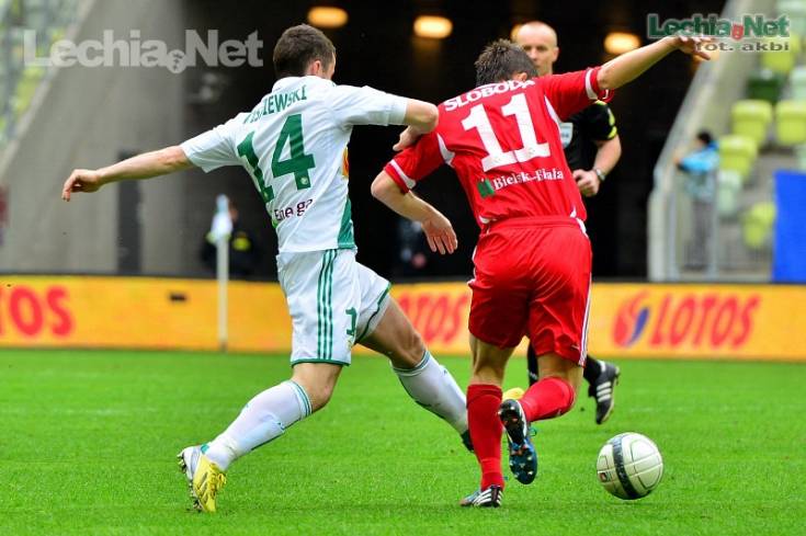 201304270007_20130428_1094412289