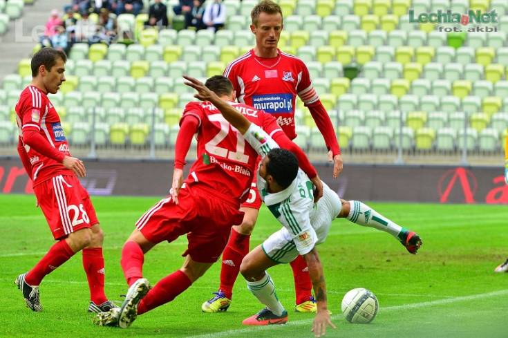 201304270014_20130428_2016589989