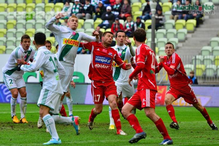 201304270024_20130428_2062068820