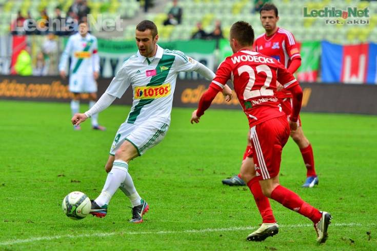 201304270027_20130428_1266611657