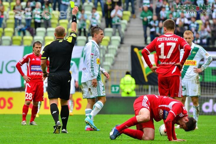 201304270043_20130428_1932618170