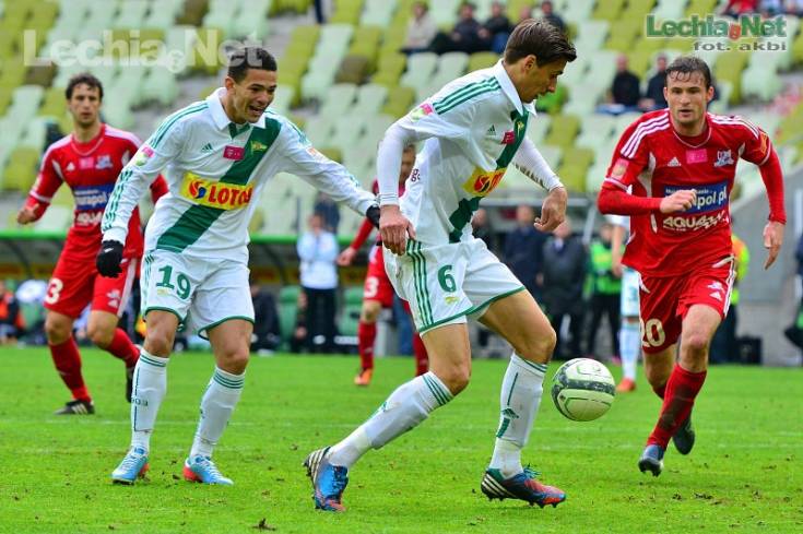 201304270066_20130428_1957141763