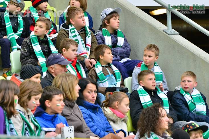 201304270032_20130428_1617906959