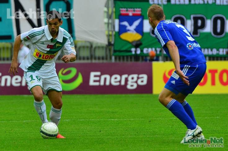 201305120020_20130513_1866385451