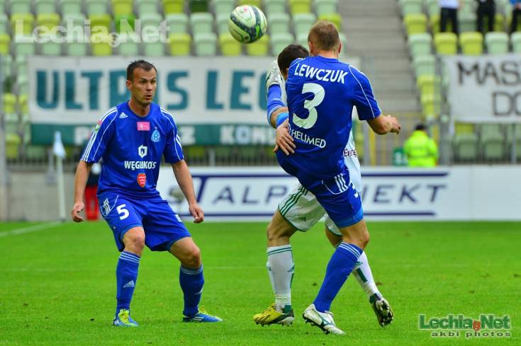 201305120038_20130513_1120764297