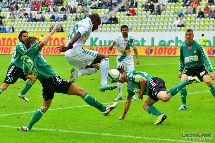 201305250039_20130525_1184606802