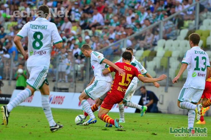 201308050071_20130806_1777734946