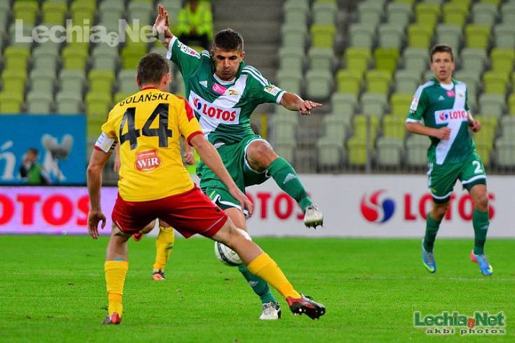 201309300025_20131001_2095137514