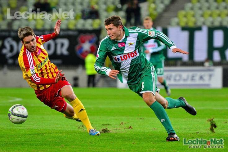 201309300039_20131001_1678373066