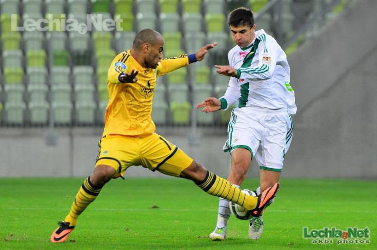 201310130070_20131013_1788838916