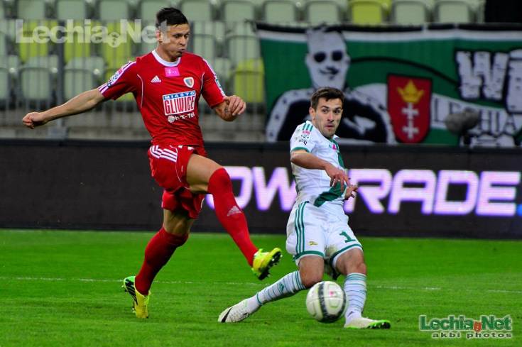 201403290113_20140330_1947901833