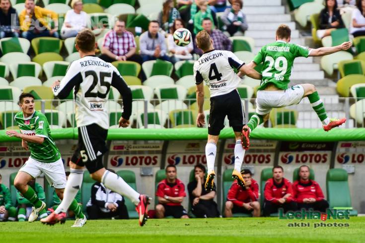 20150411_1547_042_20150412_1047804178