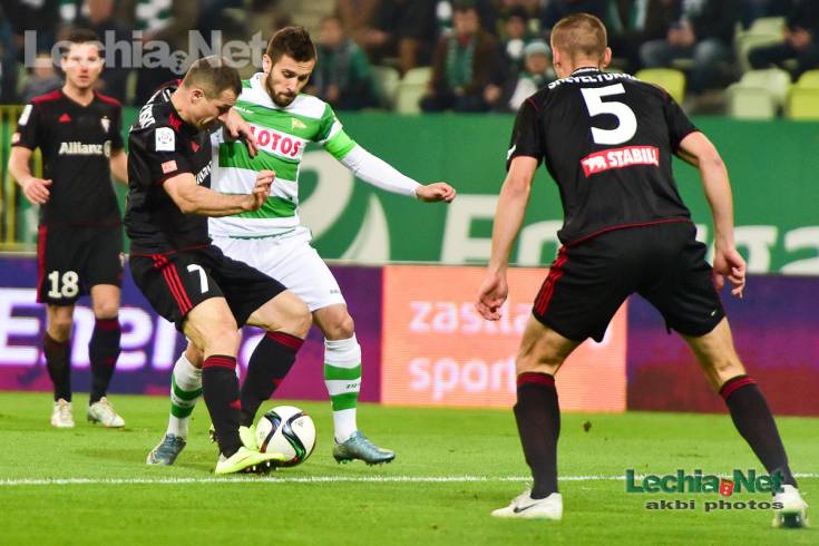 akb_7523_20151017_1218726219