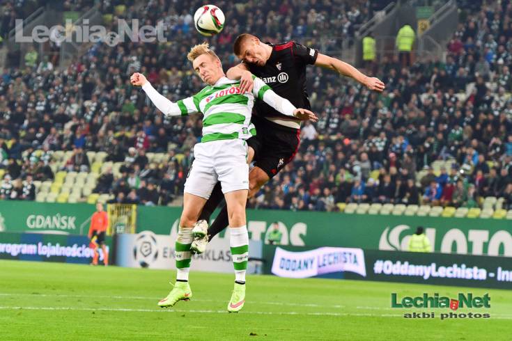 akb_7528_20151017_1077950426