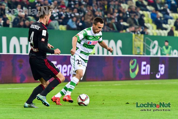 akb_7698_20151017_1227794111