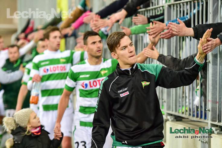 akb_7793_20151017_1088272123