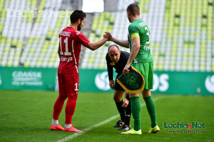 akb_9184_20151112_1292936949