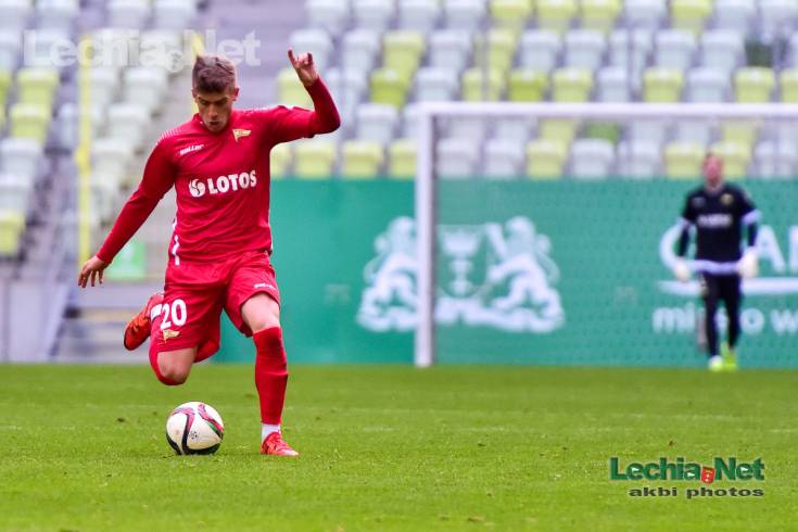 akb_9225_20151112_1117408441