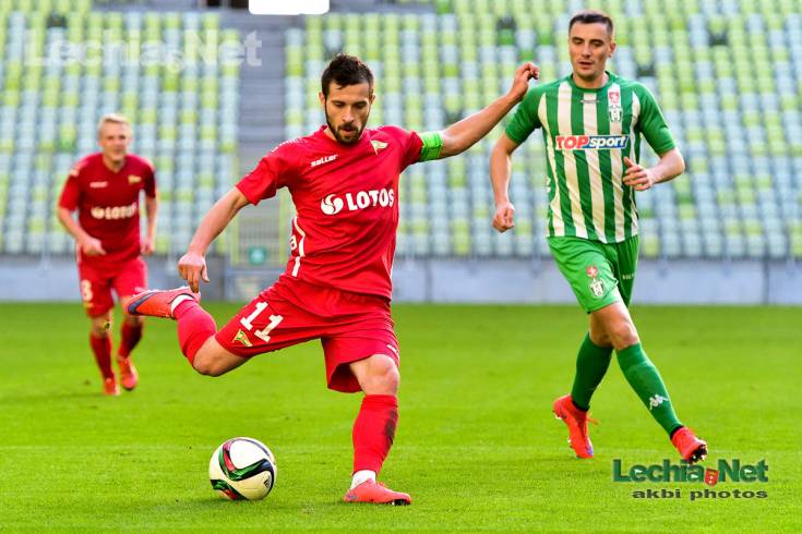 akb_9292_20151112_1860202630