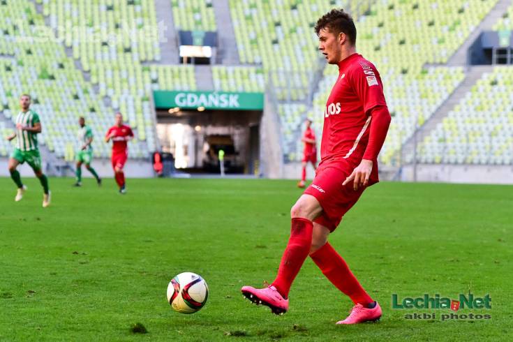 akb_9352_20151112_1932911305