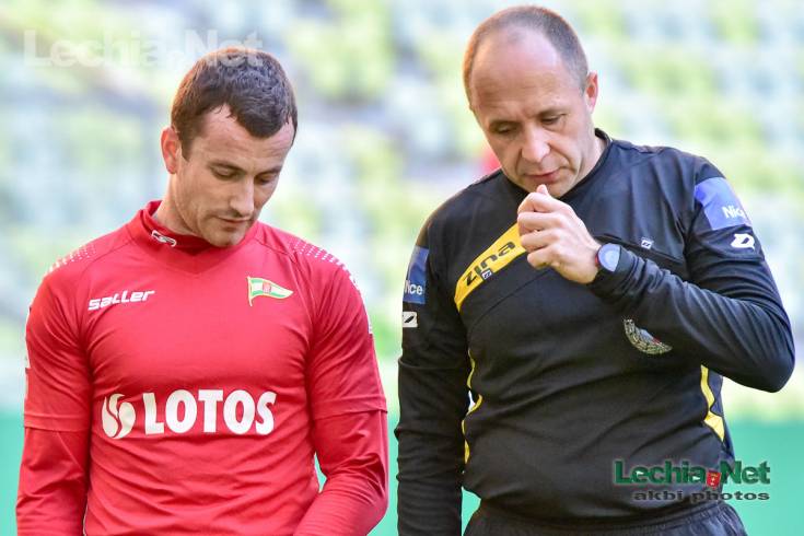 akb_9360_20151112_1786712965