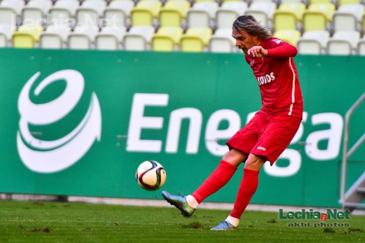 akb_9408_20151112_1942582357