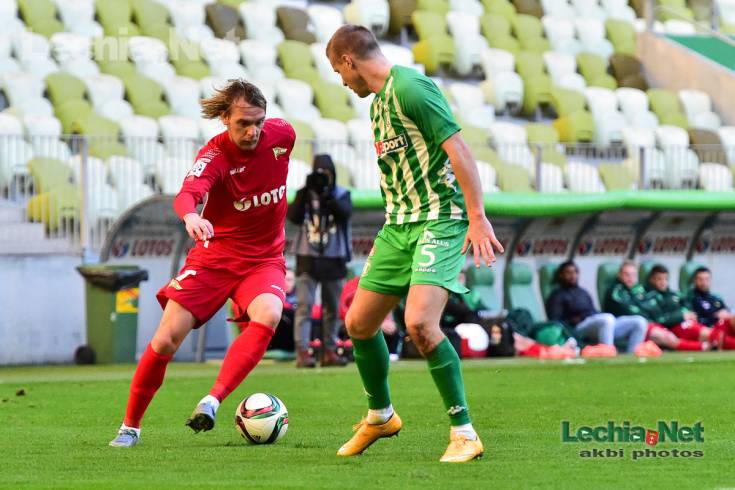 akb_9437_20151112_1058824484