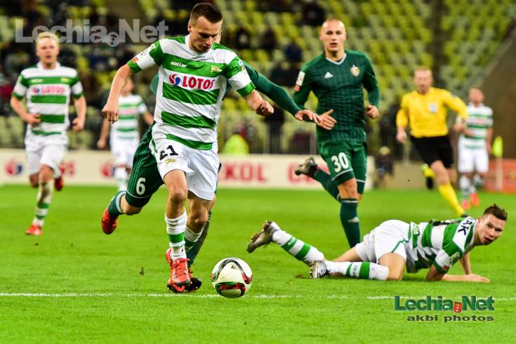 20151206_1755_051_20151206_1835912175