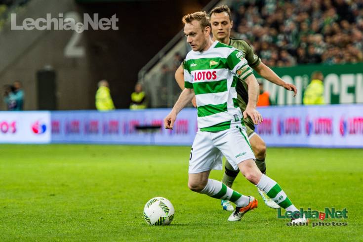 akb_7468_20160512_1018120487