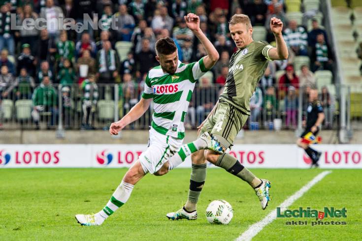 akb_7539_20160512_1760011022