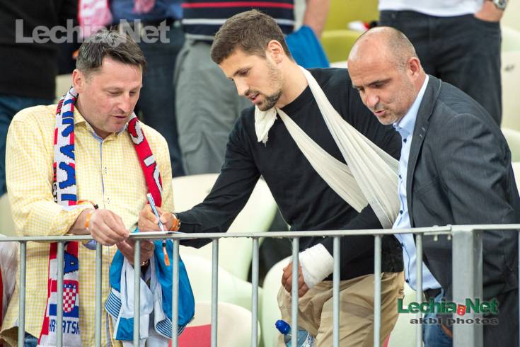 20160601_2032_018_20160601_1034857390