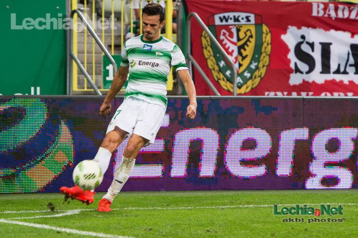 akb_8351_20160829_1350805492