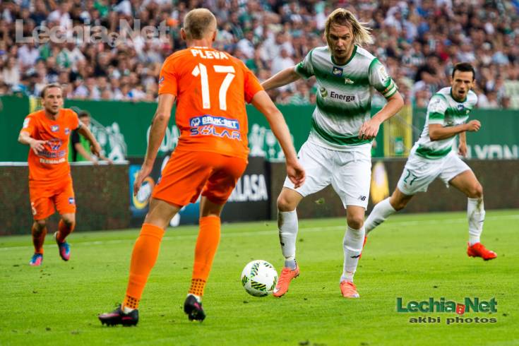 akb_8375_20160829_1923017531