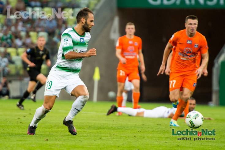 akb_8379_20160829_1922767181