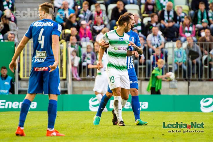 akb_9323_20160918_1333760216