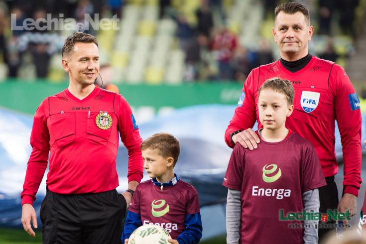 akb_3839_20161209_1841857759