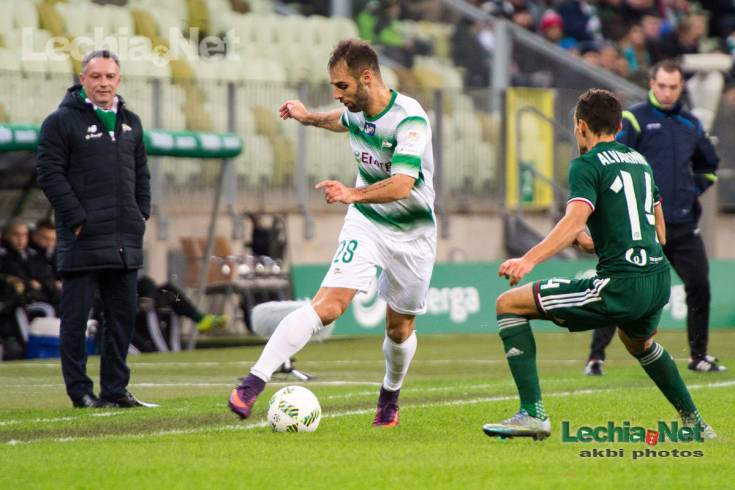 akb_3879_20161209_1946600249