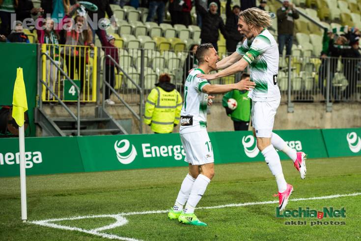 akb_2555_20170429_1983909091