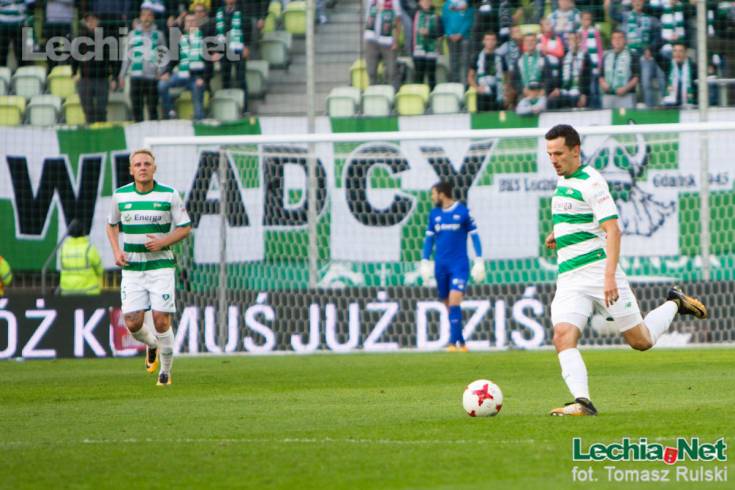 2017-09-30_lechia_-_zagbie_11_kol-44_20171001_1830819135